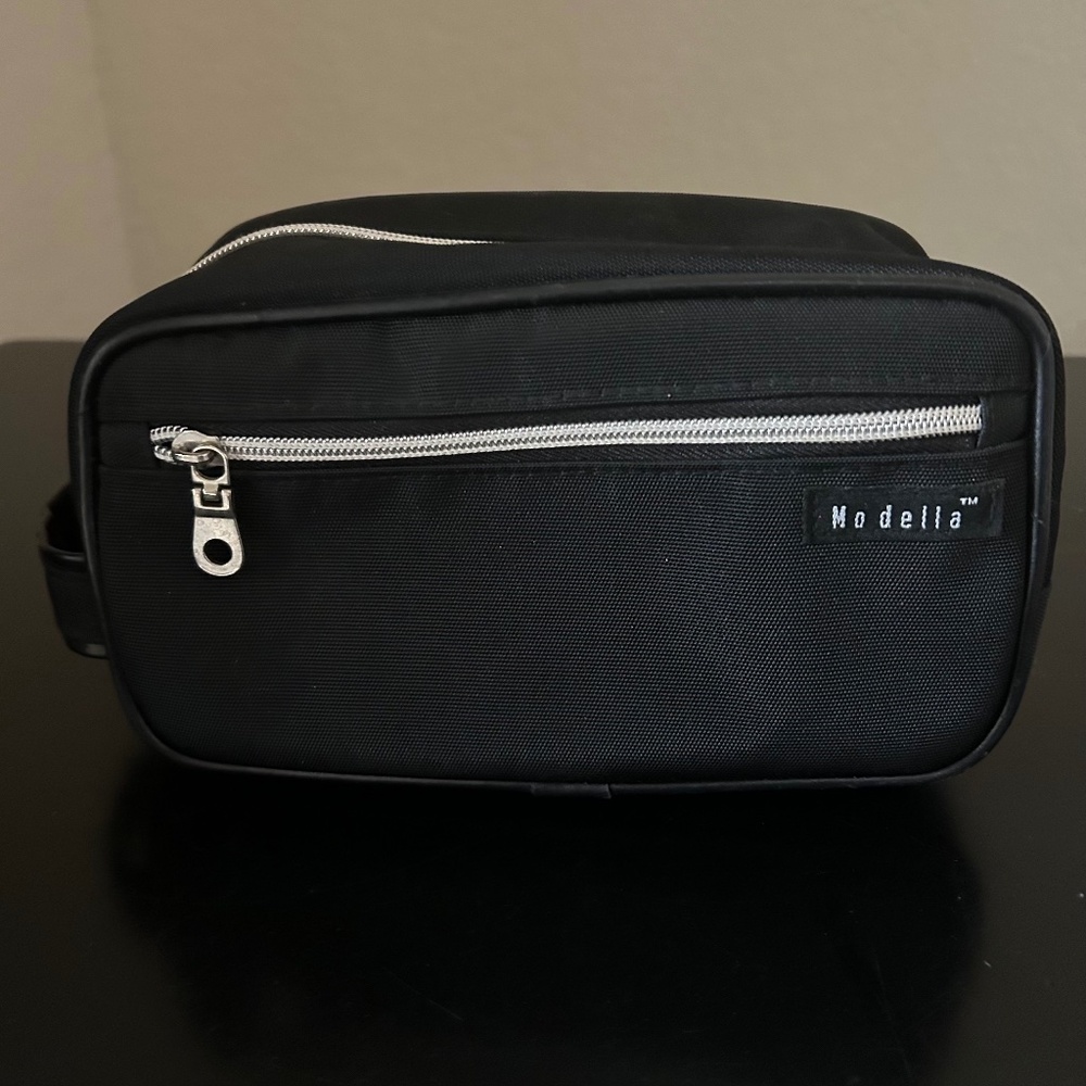 Modella Travel Make up Bag. NWOT